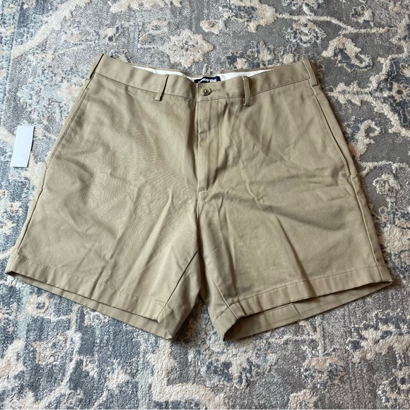 Lands' End Tan Flat Front Shorts Classic Style - Picture 1 of 4